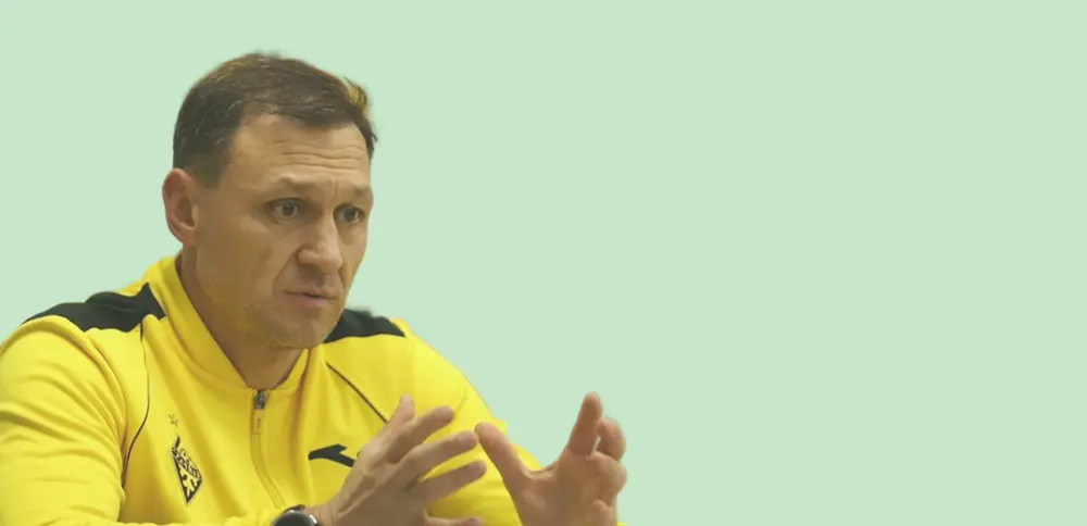 Рафаэль уразбахтин главный тренер клуба кайрат